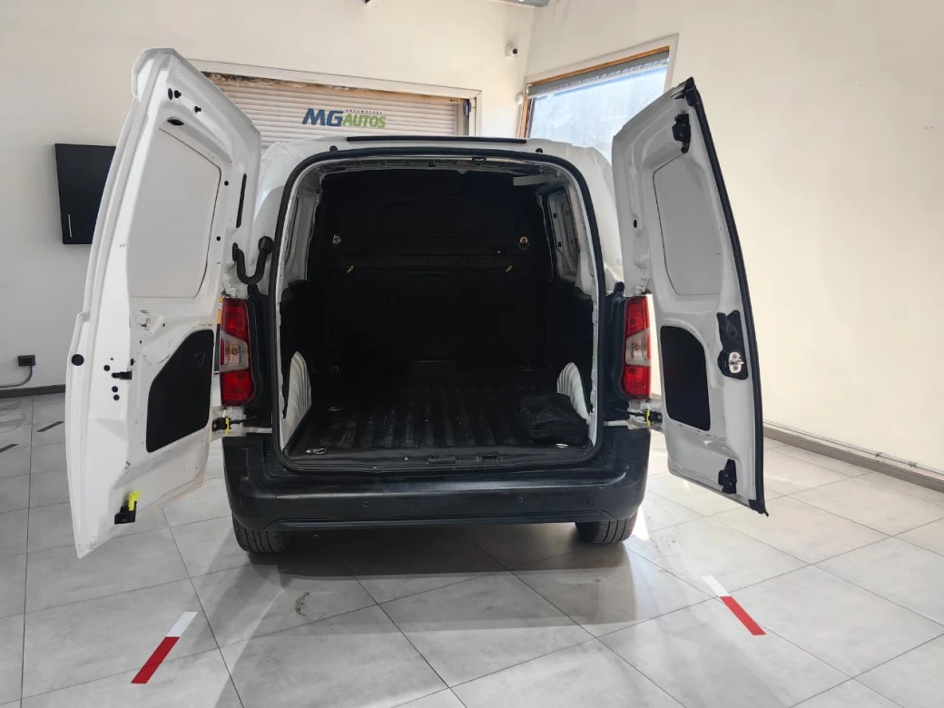 imagen 0 de vehiculo con id 2087